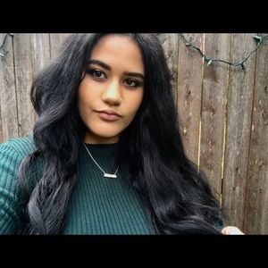 Meet your Posher, Victoria